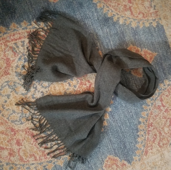 H&M gray long men's scarf - Picture 5 of 9